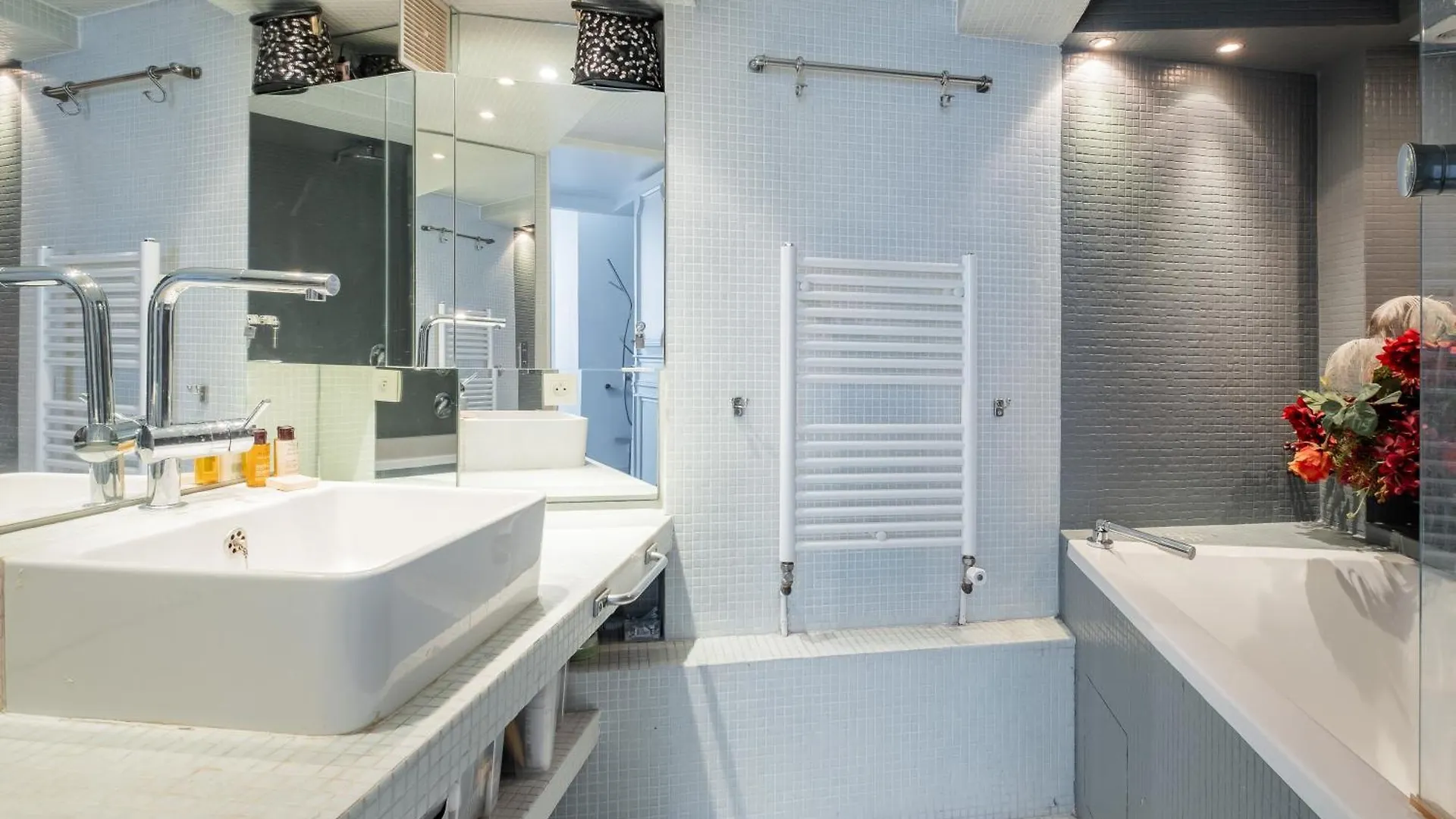 Veeve - Creative Mastery Apartment Paris France