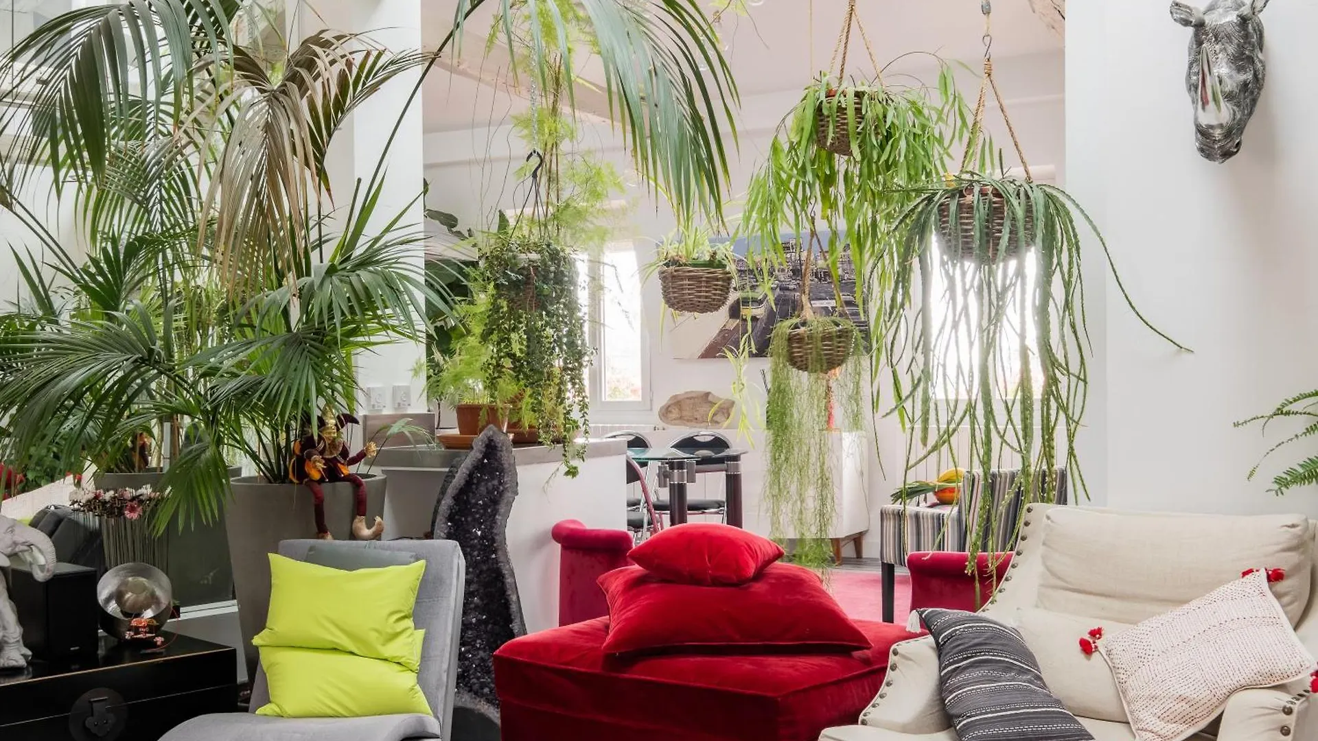 Veeve - Creative Mastery Apartment Paris France